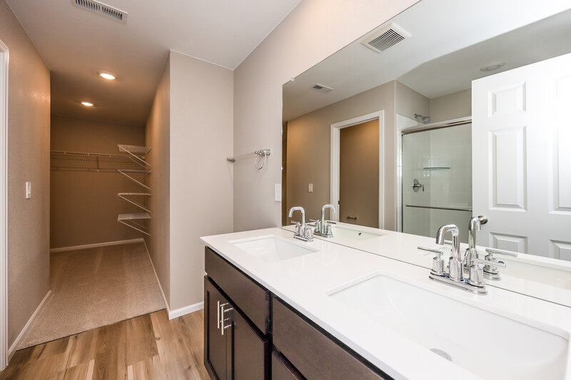 2,405/Mo, 11471 Lake Trout Dr Colorado Springs, CO 80925 Main Bathroom View