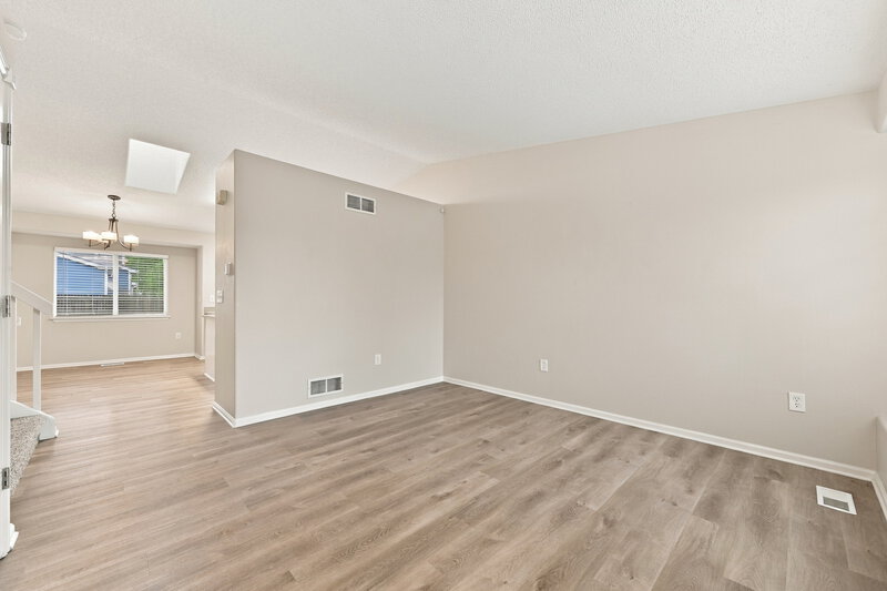 2,985/Mo, 5205 S Jericho Way Centennial, CO 80015 Living Room View 2