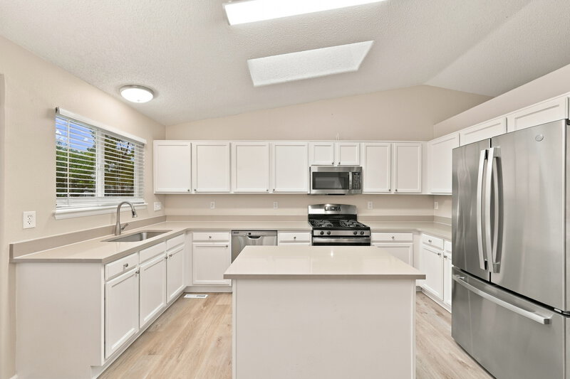 2,985/Mo, 5205 S Jericho Way Centennial, CO 80015 Kitchen View