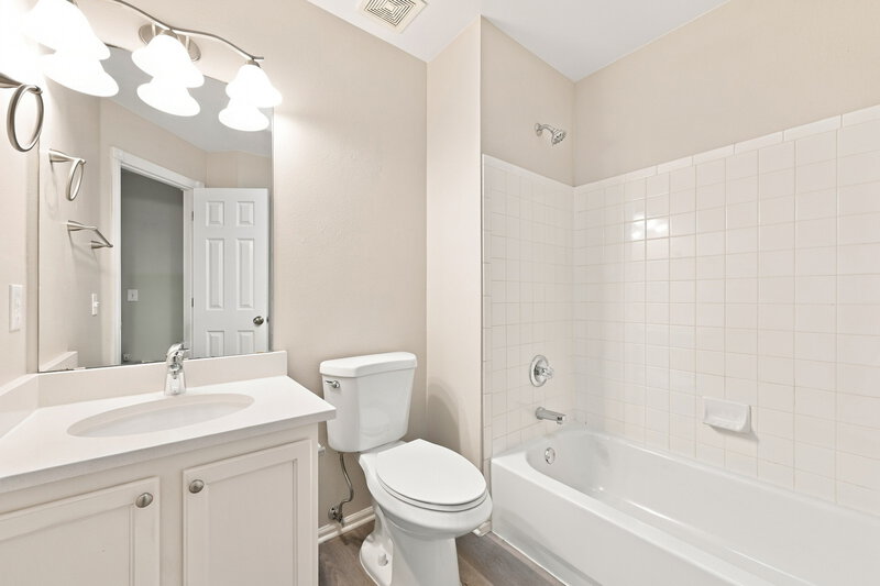 2,985/Mo, 5205 S Jericho Way Centennial, CO 80015 Bathroom View