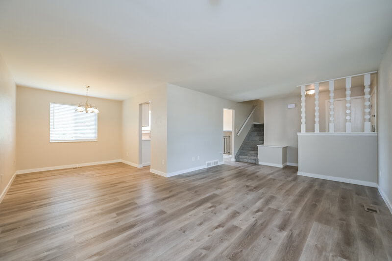 2,905/Mo, 1594 S Dawson St Aurora, CO 80012 Living Room View 2