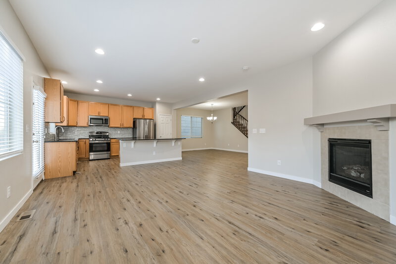 2,980/Mo, 14937 Melco Ave Parker, CO 80134 Living Room View 2