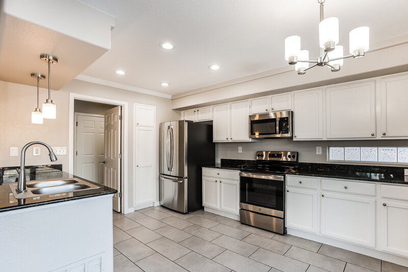 3,465/Mo, 9909 Melbourne Pl Highlands Ranch, CO 80130 Dining Room View