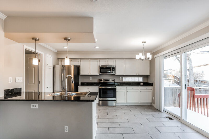3,465/Mo, 9909 Melbourne Pl Highlands Ranch, CO 80130 Kitchen View