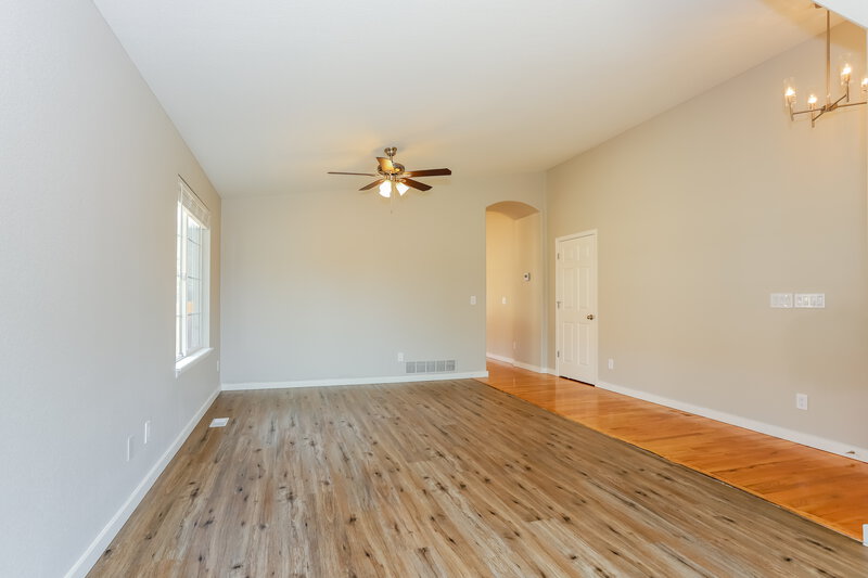 2,960/Mo, 4938 Dillon St Denver, CO 80239 Living Room View 2