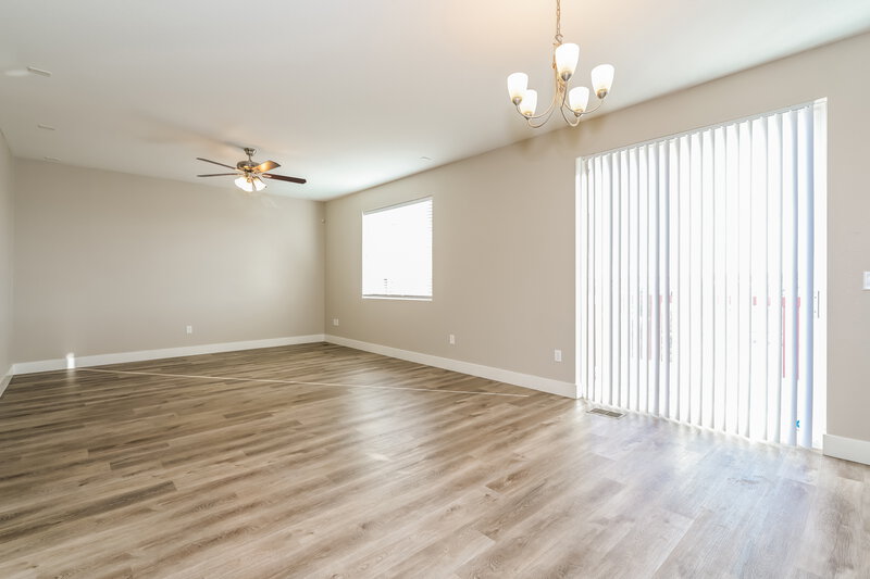 3,295/Mo, 7330 S Old Hammer Way Aurora, CO 80016 Dining Room View