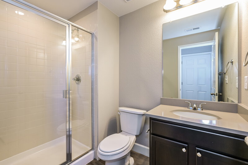 3,295/Mo, 7330 S Old Hammer Way Aurora, CO 80016 Bathroom View