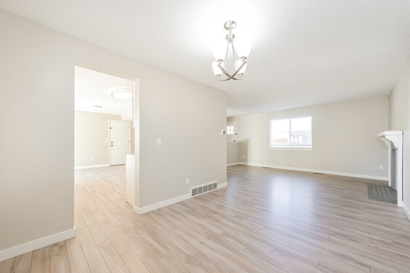 3,135/Mo, 9574 W David Pl Littleton, CO 80128 Dining Room View