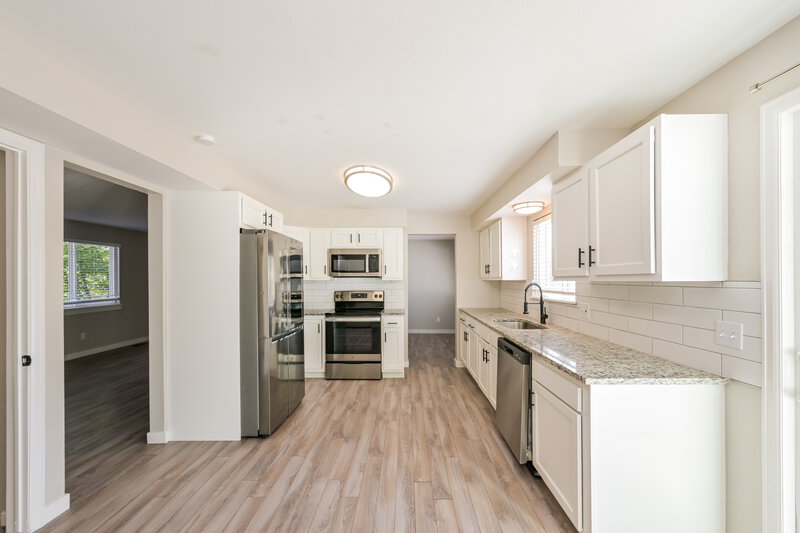 3,135/Mo, 9574 W David Pl Littleton, CO 80128 Kitchen View 2