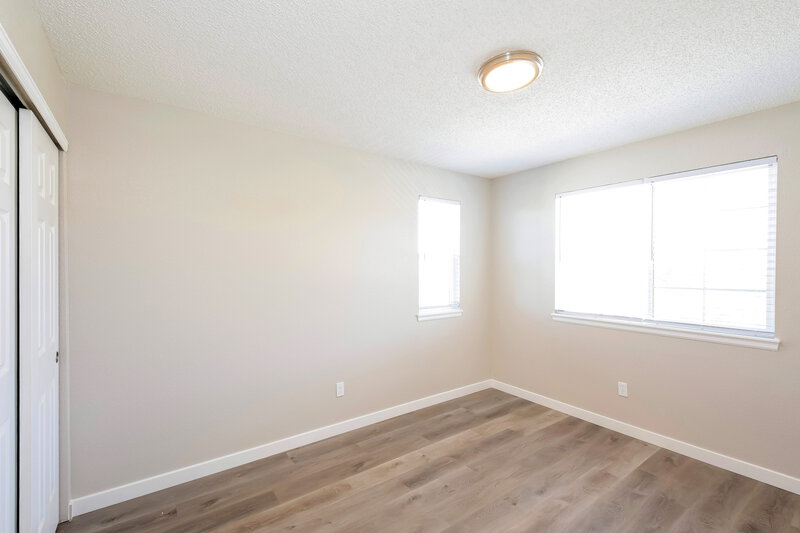 3,070/Mo, 5915 S Valdai Way Aurora, CO 80015 Bedroom View