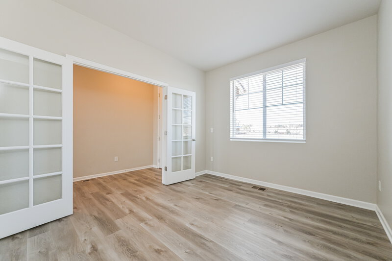 3,235/Mo, 7450 S Old Hammer Way Aurora, CO 80016 Office View