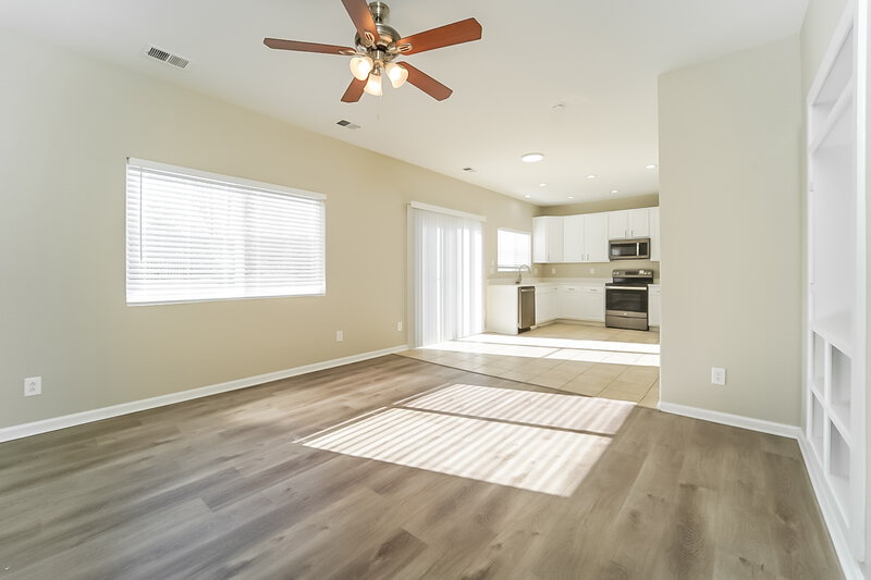 2,680/Mo, 16304 E Hollow Horn Ave Parker, CO 80134 Living Room View 2