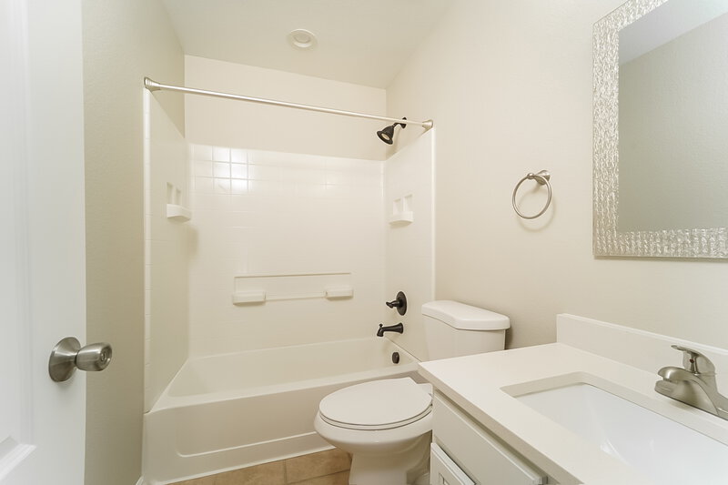 2,680/Mo, 16304 E Hollow Horn Ave Parker, CO 80134 Bathroom View