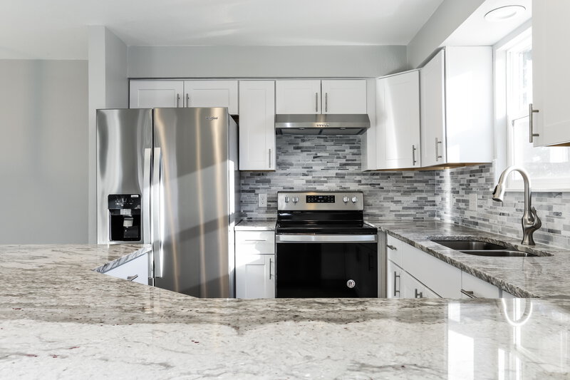 2,700/Mo, 13356 Ash Cir Thornton, CO 80241 Kitchen View 2
