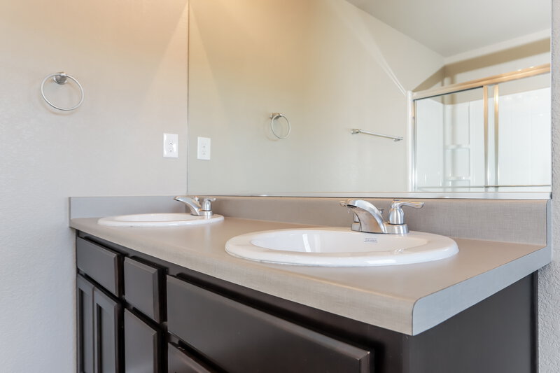 3,275/Mo, 5772 Echo Park Cir Castle Rock, CO 80104 Bathroom View