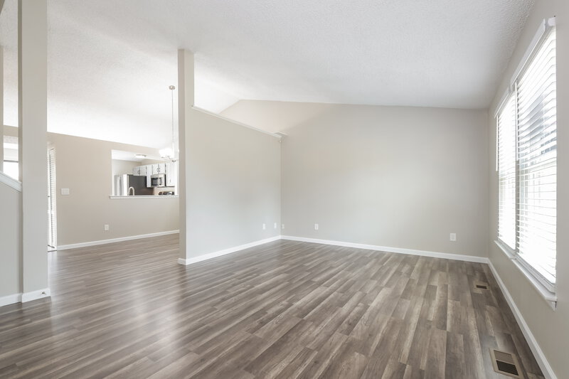 3,055/Mo, 5989 S Swadley Way Littleton, CO 80127 Living Room View 2