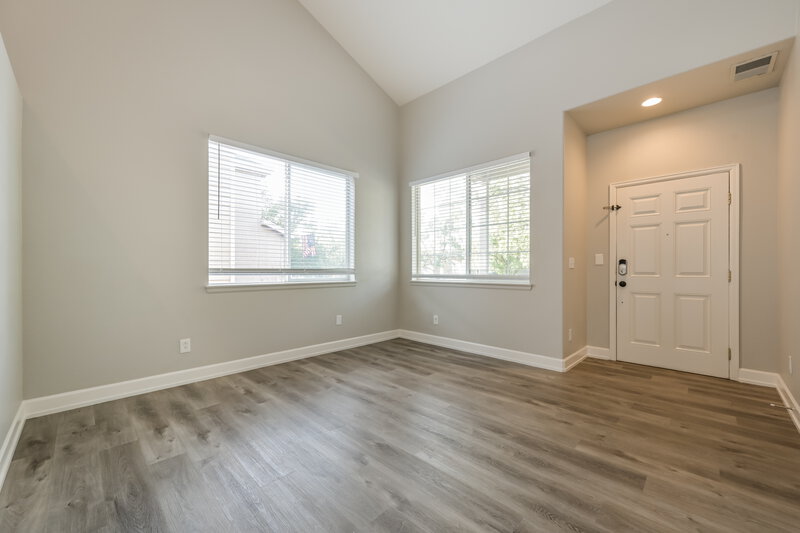 2,640/Mo, 5065 Pelican St Brighton, CO 80601 Living Room View 2