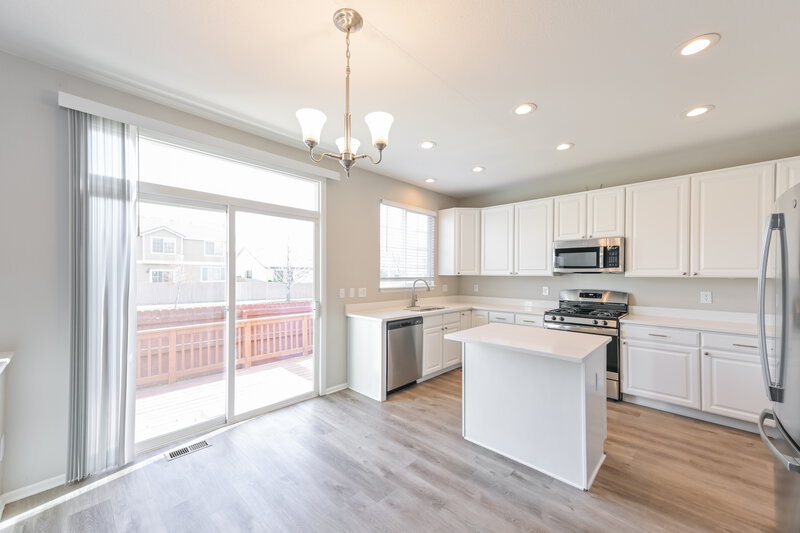 2,705/Mo, 7344 S Memphis St Aurora, CO 80016 Breakfast Nook View