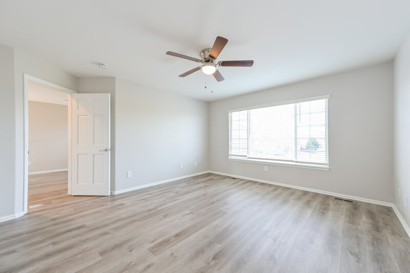 2,705/Mo, 7344 S Memphis St Aurora, CO 80016 Main Bedroom View 2