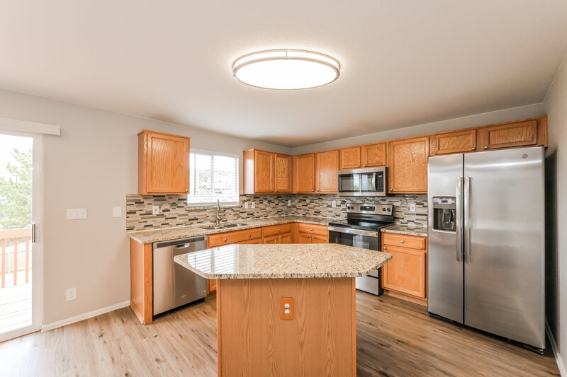 3,195/Mo, 647 Branding Iron Ln Castle Rock, CO 80104 Kitchen View