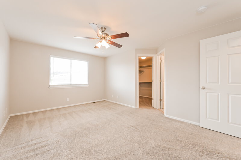 3,195/Mo, 647 Branding Iron Ln Castle Rock, CO 80104 Main Bedroom View