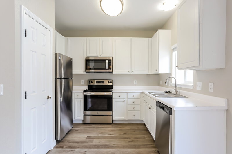 2,850/Mo, 17001 E Wyoming Dr Aurora, CO 80017 Misc View 4