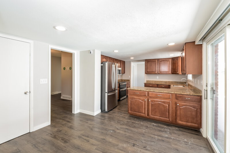2,630/Mo, 14060 E Arkansas Pl Aurora, CO 80012 Kitchen View