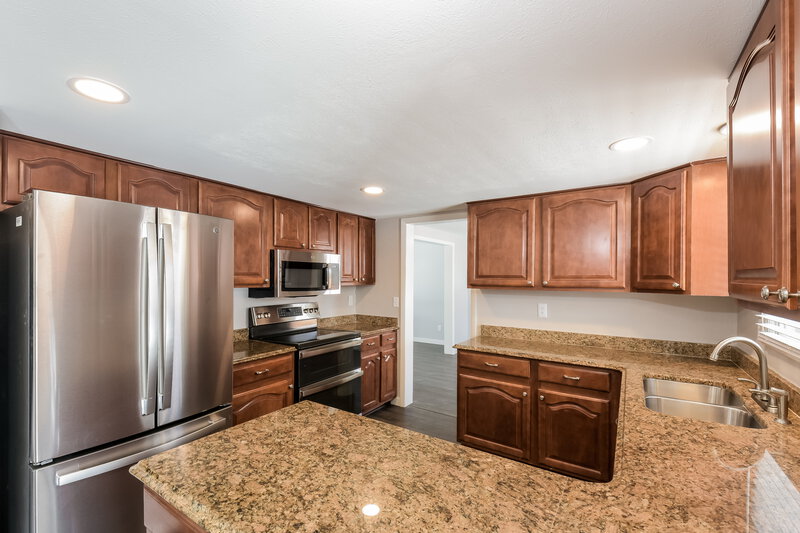 2,630/Mo, 14060 E Arkansas Pl Aurora, CO 80012 Kitchen View 2