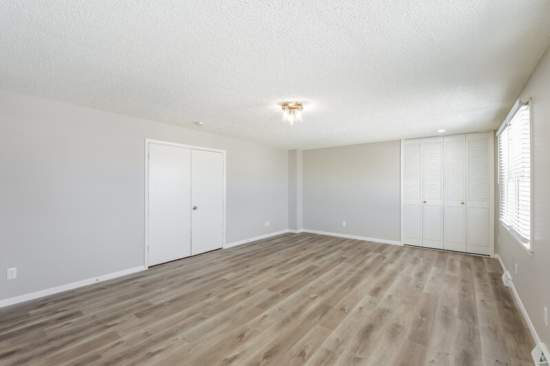 2,630/Mo, 14060 E Arkansas Pl Aurora, CO 80012 Main Bedroom View 2