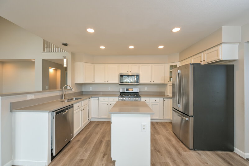 3,175/Mo, 5755 S Andes St Aurora, CO 80015 Kitchen View