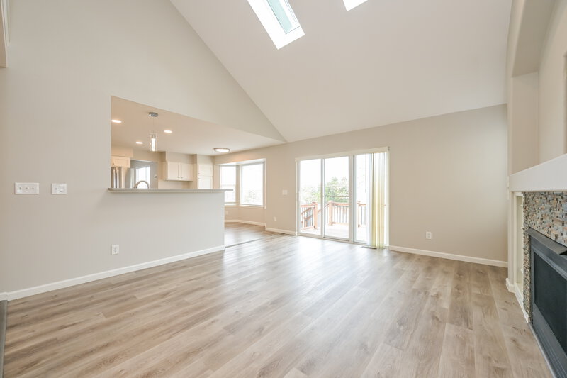 3,175/Mo, 5755 S Andes St Aurora, CO 80015 Family Room View 2