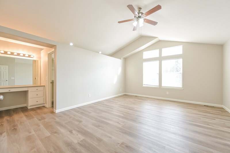 3,175/Mo, 5755 S Andes St Aurora, CO 80015 Main Bedroom View