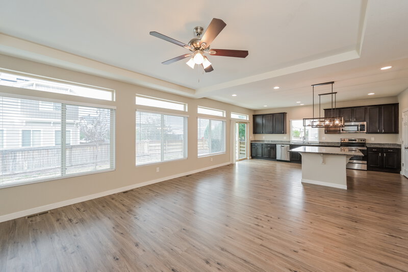 4,570/Mo, 17931 E 106th Pl Commerce City, CO 80022 Living Room View