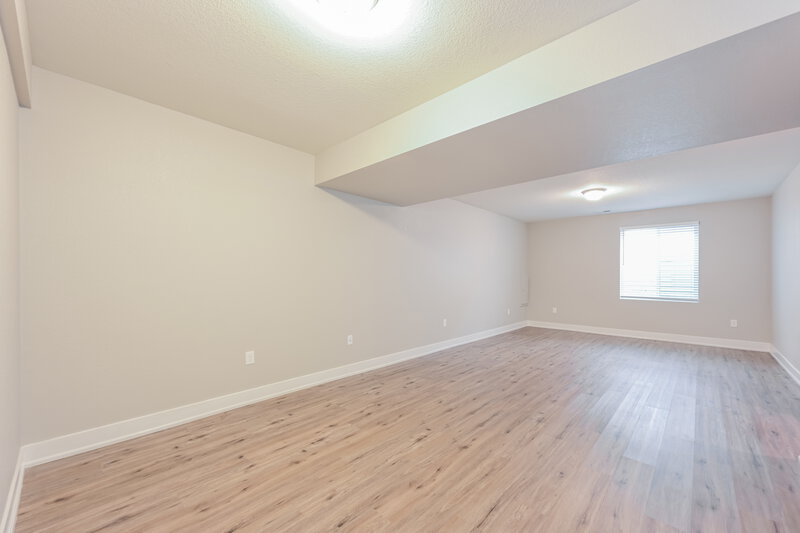 4,570/Mo, 17931 E 106th Pl Commerce City, CO 80022 Basement View 2
