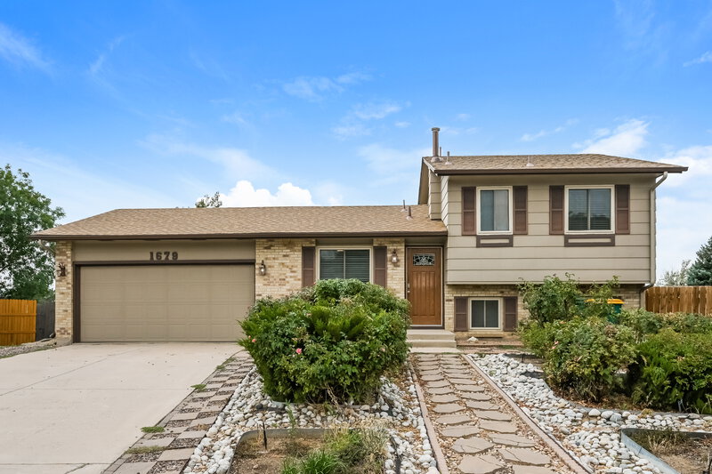 2,690/Mo, 1679 S Naples St Aurora, CO 80017 External View