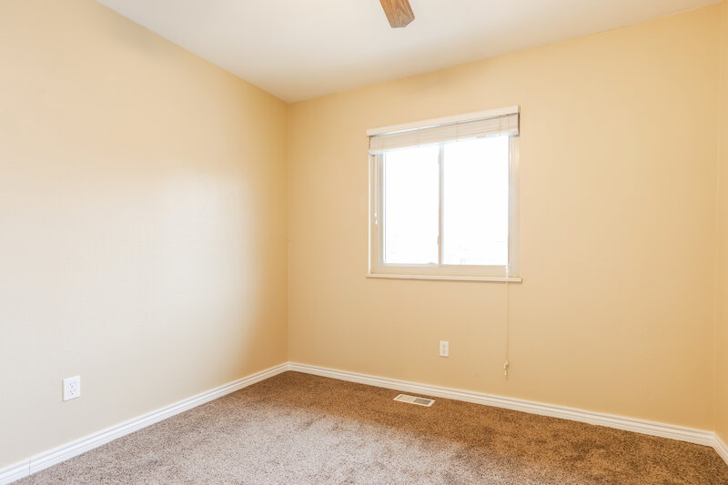 2,800/Mo, 1679 S Naples St Aurora, CO 80017 Misc View 8