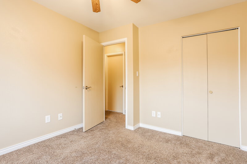 2,800/Mo, 1679 S Naples St Aurora, CO 80017 Misc View 9