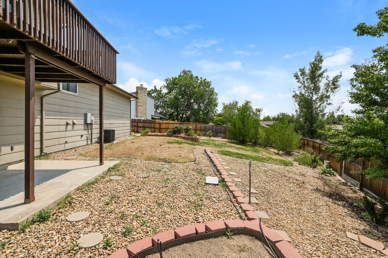 2,690/Mo, 1679 S Naples St Aurora, CO 80017 Backyard View