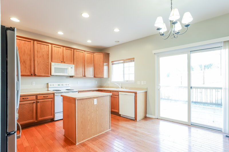 2,970/Mo, 1231 Riddlewood Rd Highlands Ranch, CO 80129 Kitchen View 2