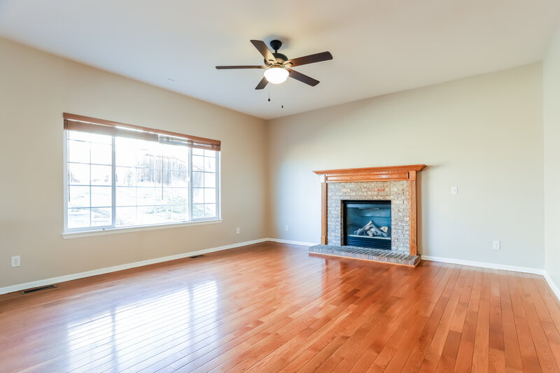 2,970/Mo, 1231 Riddlewood Rd Highlands Ranch, CO 80129 Sitting Room View