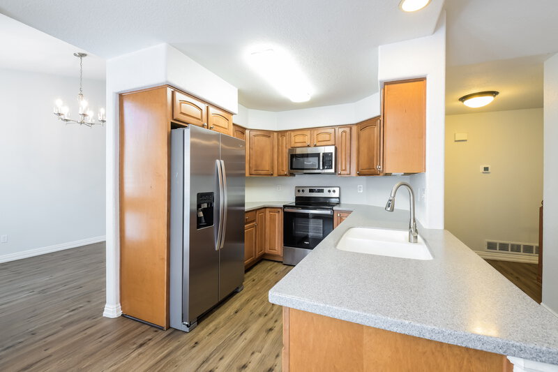 3,555/Mo, 11253 Vrain Dr Westminster, CO 80031 Kitchen View