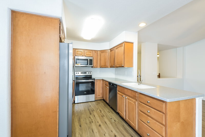 3,555/Mo, 11253 Vrain Dr Westminster, CO 80031 Kitchen View 2