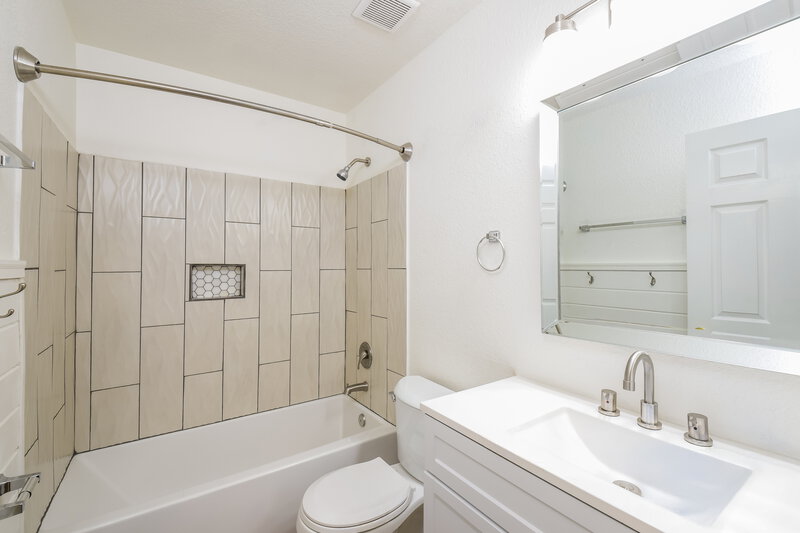 3,555/Mo, 11253 Vrain Dr Westminster, CO 80031 Bathroom View