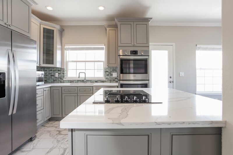 2,700/Mo, 5722 S Quemoy Cir Centennial, CO 80015 Kitchen View 2