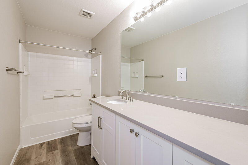 3,595/Mo, 5026 Perth Ct Denver, CO 80249 Bathroom View