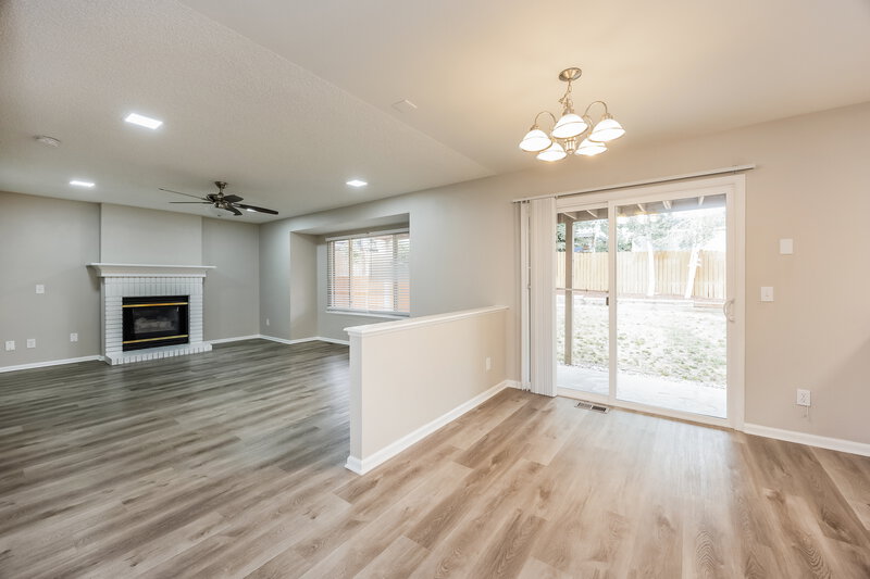 2,670/Mo, 8327 Chancellor Dr Colorado Springs, CO 80920 Dining Room View 2