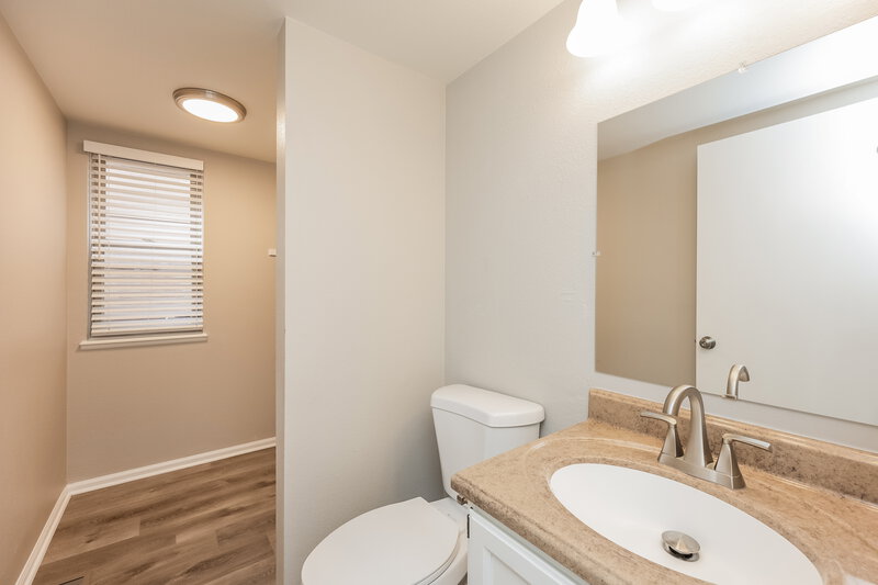 2,670/Mo, 8327 Chancellor Dr Colorado Springs, CO 80920 Powder Room View