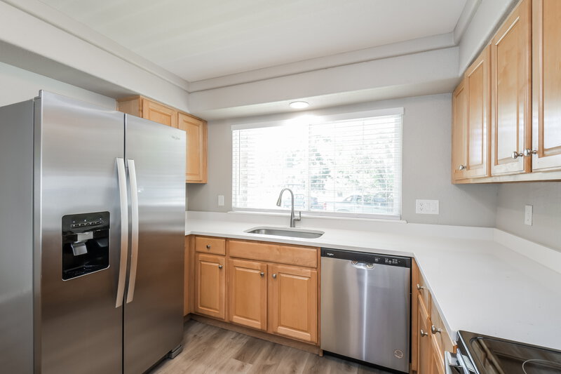 2,710/Mo, 19671 E 48th Pl Denver, CO 80249 Kitchen View 2