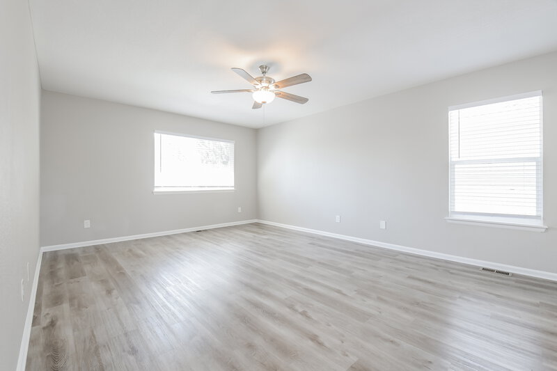 2,710/Mo, 19671 E 48th Pl Denver, CO 80249 Main Bedroom View