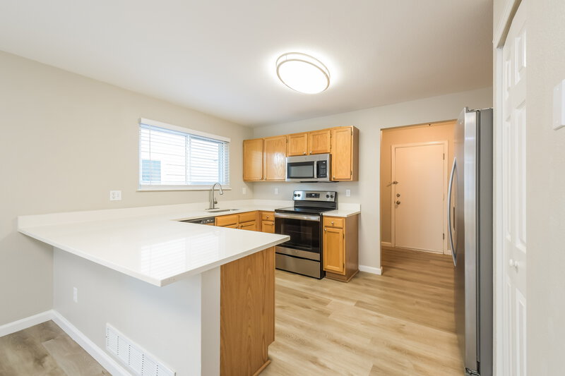 3,190/Mo, 5350 W 116th Ave Westminster, CO 80020 Kitchen View
